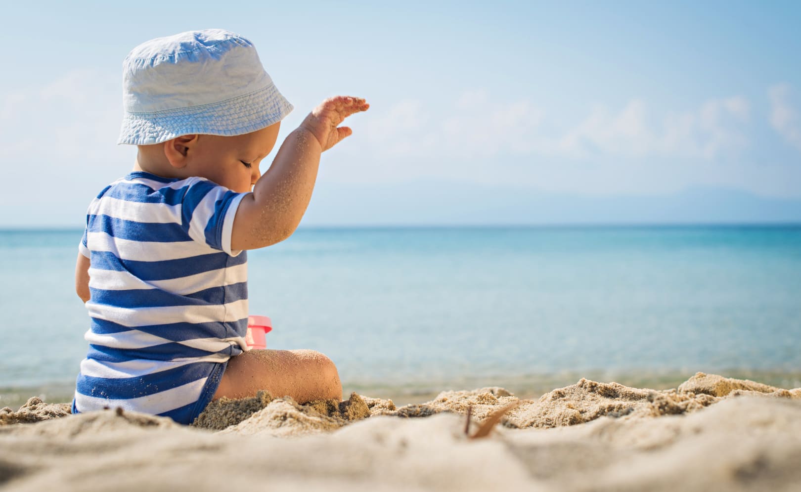 Neonati al Mare: Consigli per bebé in spiaggia 